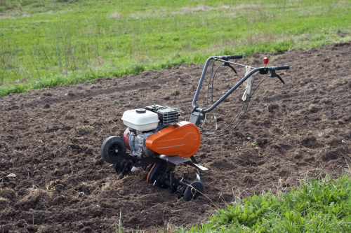 AGRICULTURE & GARDENING - Cultivator